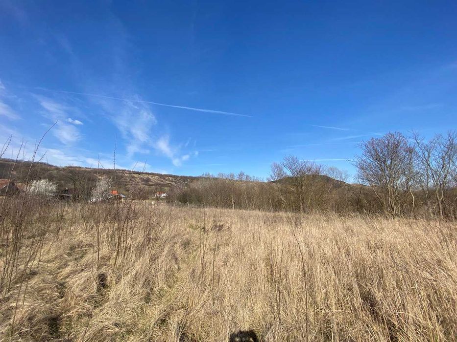 Teren Intravilan 2579 m2 în Mereteu, Vințu de Jos, Județul Alba - 15 km de Alba Iulia