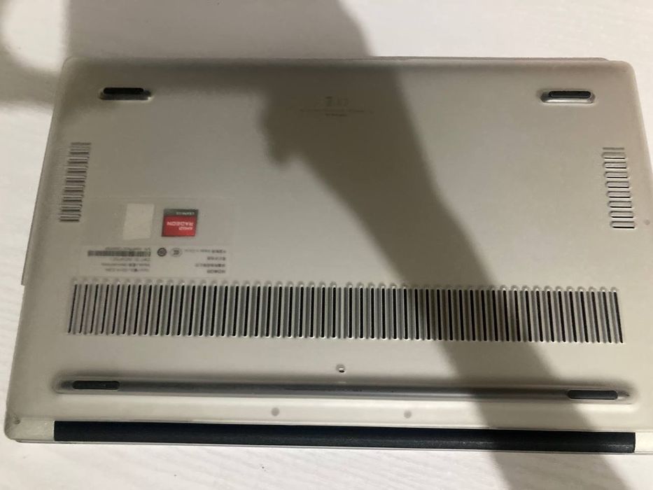 Honor Magicbook D15 в идеальном состоянии