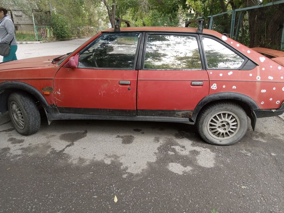 Продам автомобиль москвич 2141