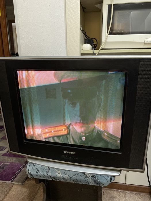 Телевизор самсунг