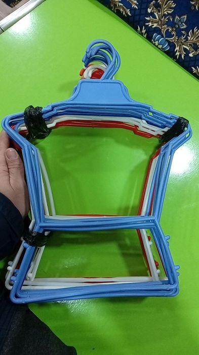 Kiyim ilish uchun vishelka . Donasi 1500 dan . Detskiylari ham 1500 da