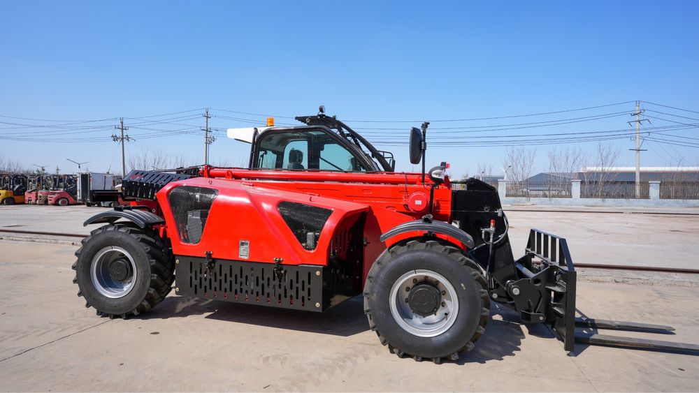 Телескопический погрузчик Bison TR-735
