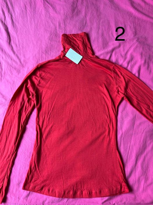 Нови с етикет. Блузи с висока яка, различни цветове, размер S-L.