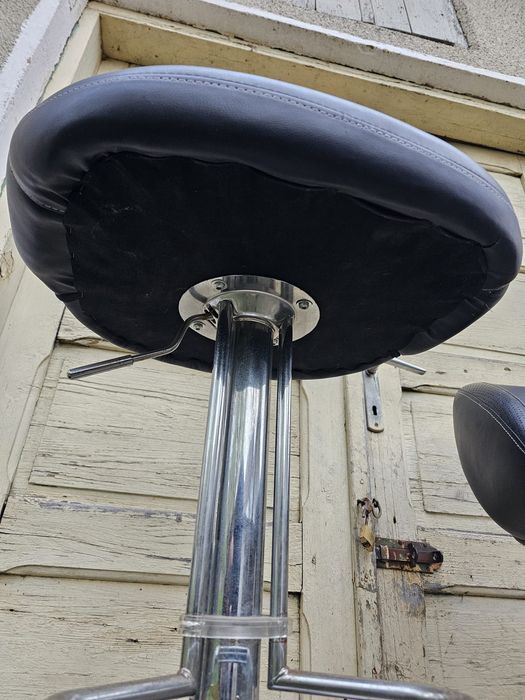 Set 4 scaune de bar sau terasa (design modern )