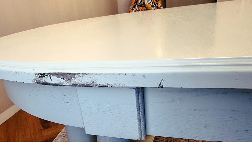 Продам обеденный стол