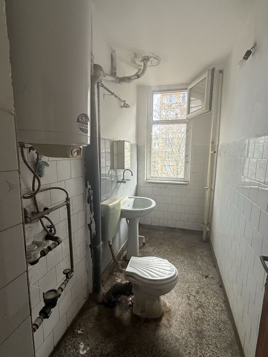 Продава се Двустаен апартамент в Казанлък - 64 кв.м за 1195 €/кв.м - Снимка #1