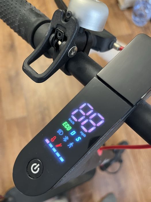 Продам электросамокат