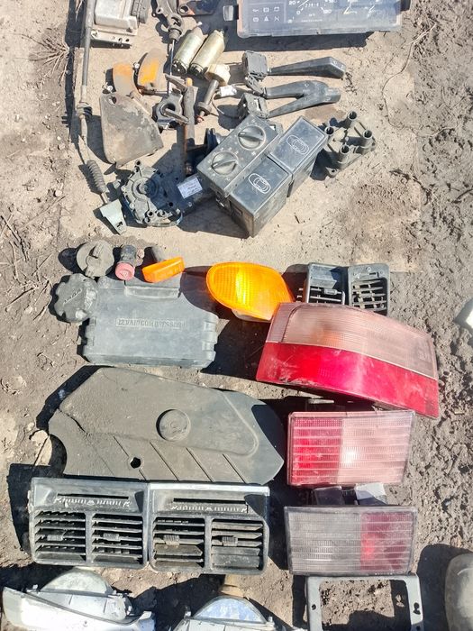 Продам запчасти Мазда ваз ауди