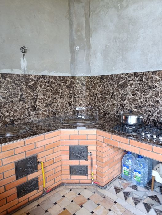 Продаётся дом. Срочно 8 соток