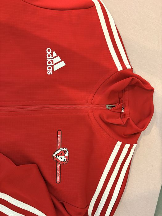 Червено Adidas горнище