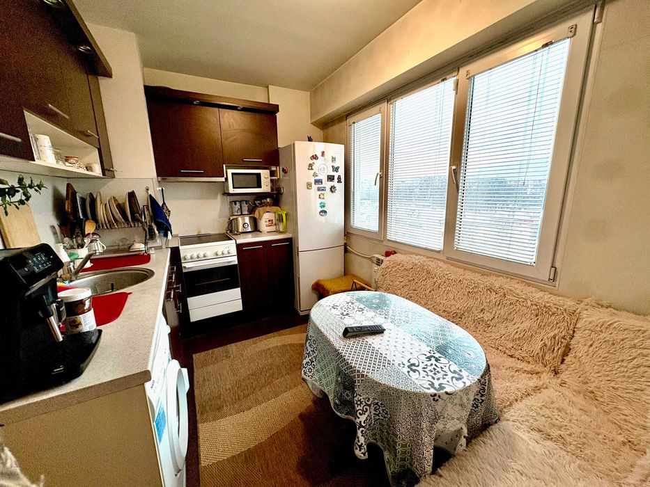 Дава се под наем Двустаен апартамент в София, Хаджи Димитър - 65 кв.м за 143000 € - Снимка #1