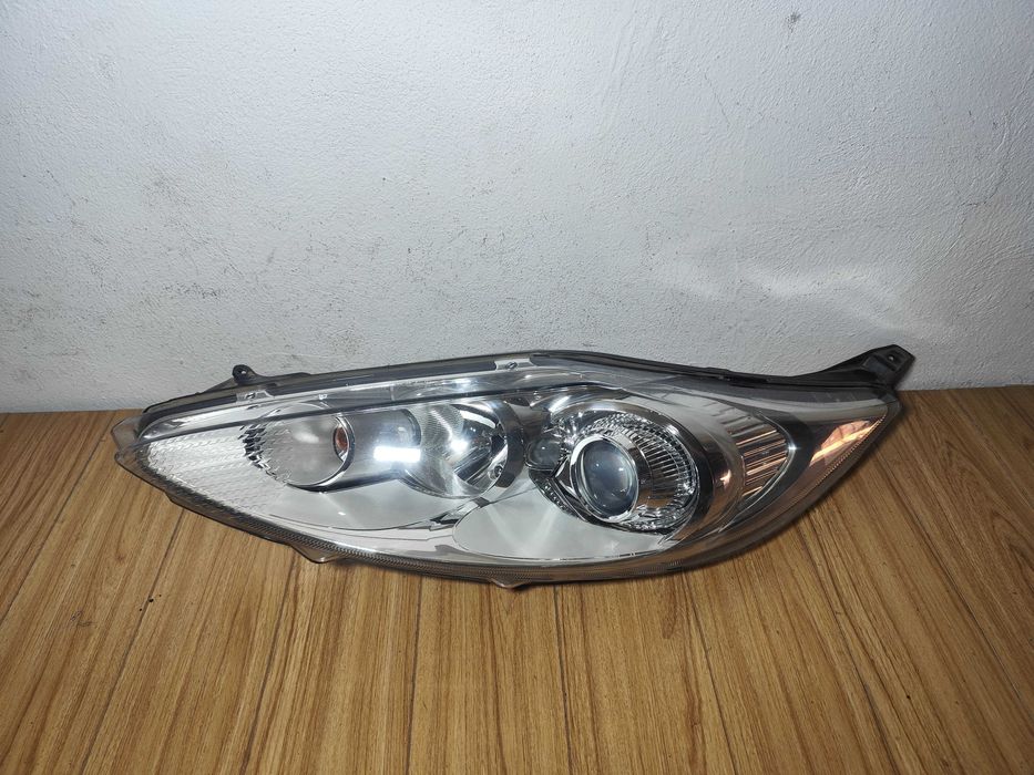 Фары 2шт Ford Fiesta 08-13г CB1 CCN Линзы Оригинал б/у Форд Фиеста