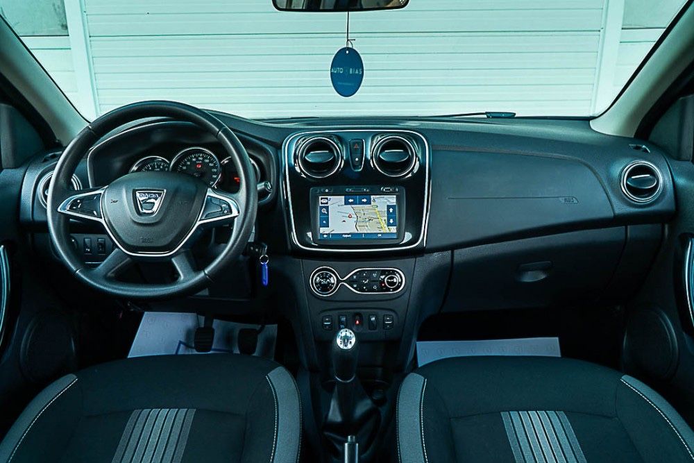 Inchiriere Uber Bolt