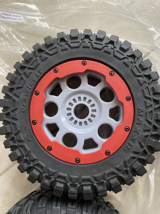 Нови гуми за Losi Dbxl