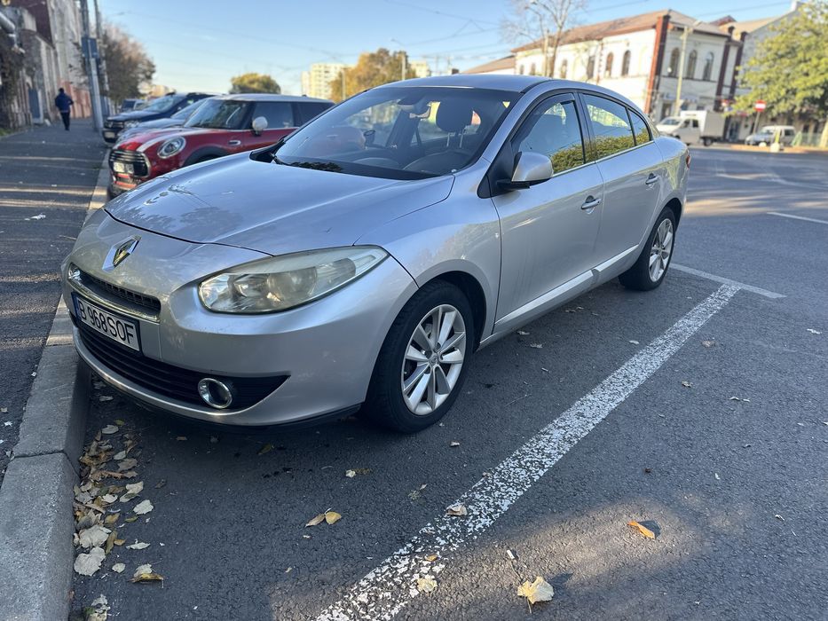 Vand Renault Fluence 2011 automat 2.0  benzina +GPL
