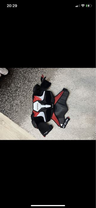 Нагрудник хоккейный