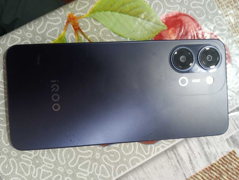 iQOO Смартфон Z11 lite Ростест (EAC) 6/128 ГБ