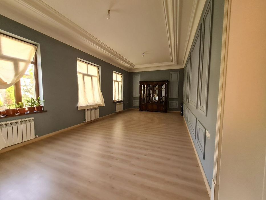 Yangi toshmidan 4.5 km Oltin tepa mahallasida 6 sotix