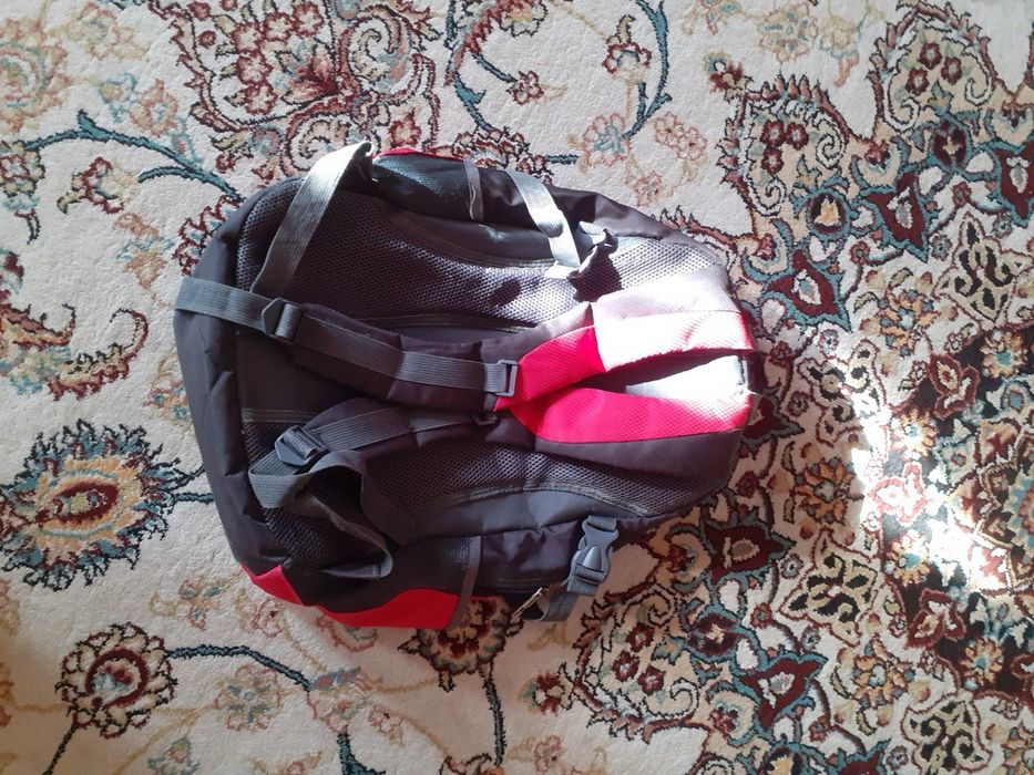 Продается рюкзак.