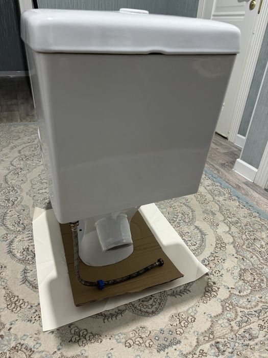 Продам унитаз сборе б/у в отличном состояний