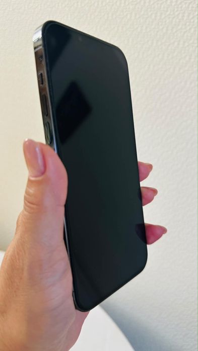 Продам Iphone 13 Pro Max