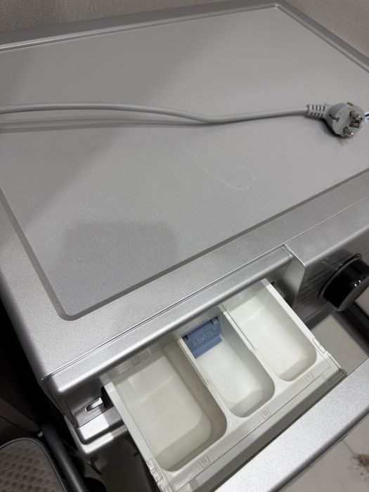 Продам стиральную машину