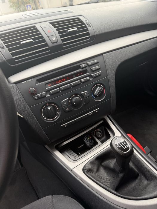 BMW 1 Series 2008 — imagine 5