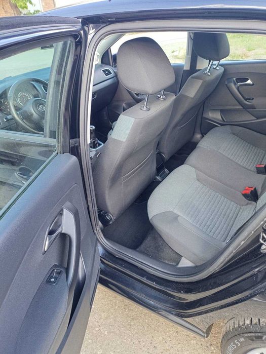 VW Polo 1.4i 2011 87кс