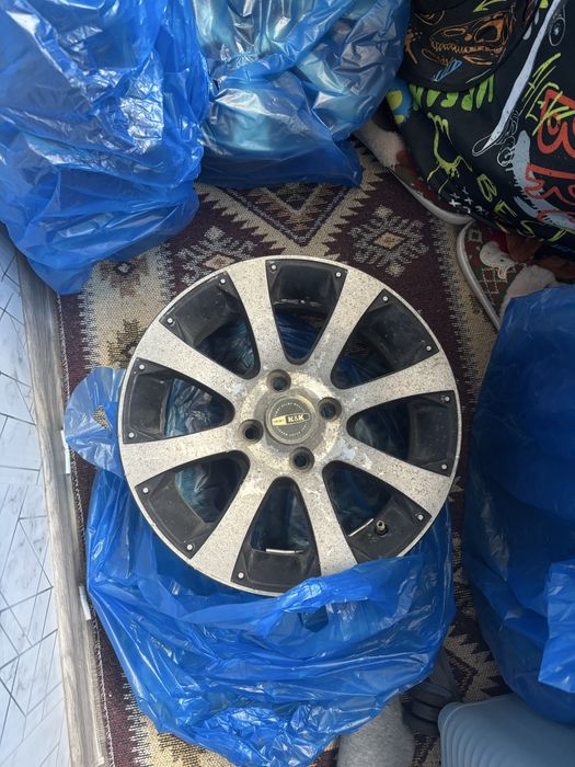 Продам титаны на Ваз диаметр 14