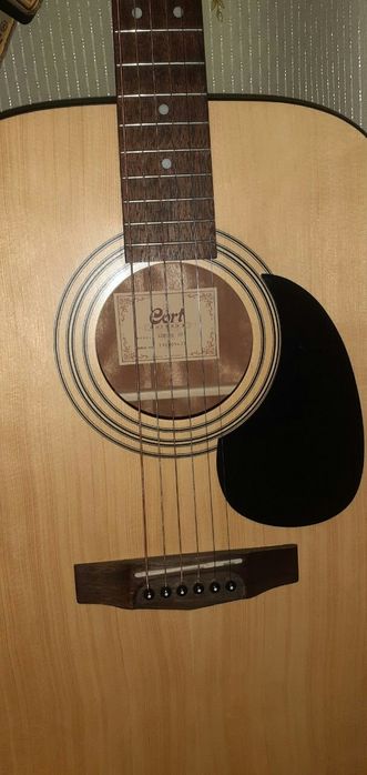 CORD akustik gitara sotiladi.ekvalayzerli. Hamma narsasi bor.