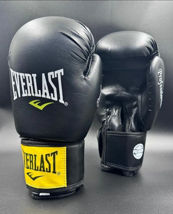Боксёрские перчатки EVERLAST