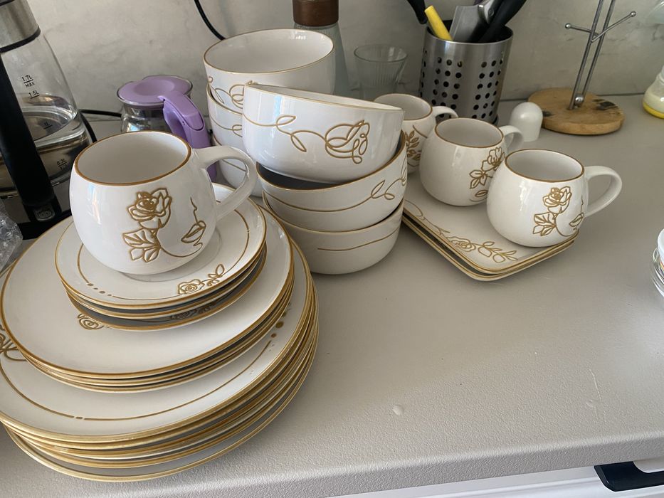 Сервиз посуда для стола