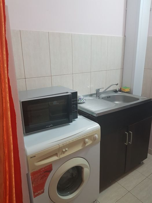 Garsonieră de vânzare