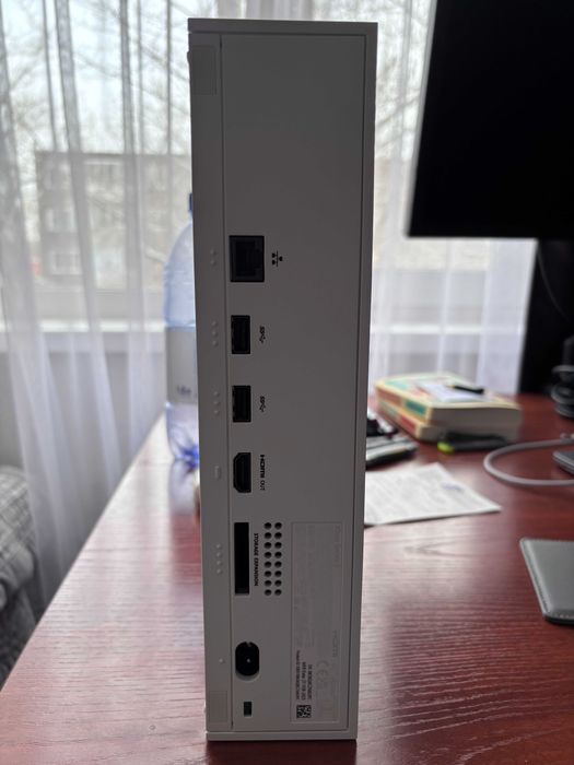 Продам Xbox Series S 512GB