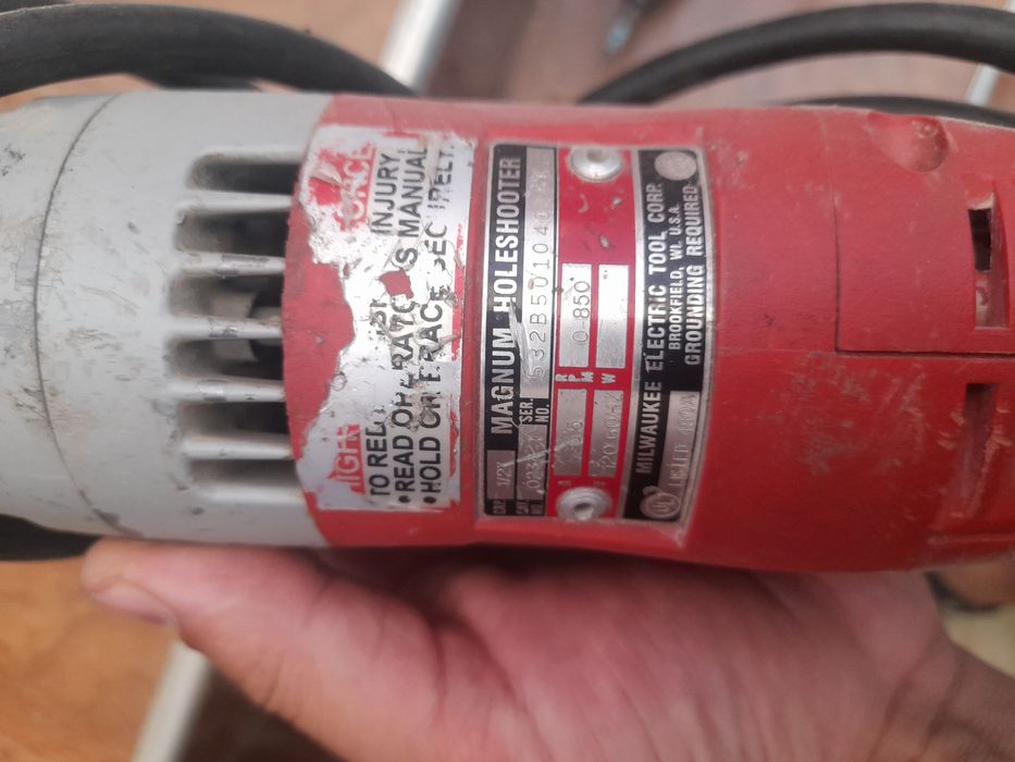 DEWALT  Milwauke  дрел