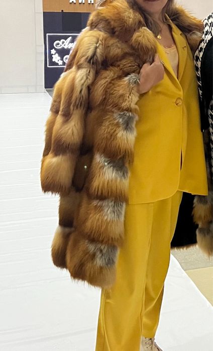 Шуба лисья натуральная