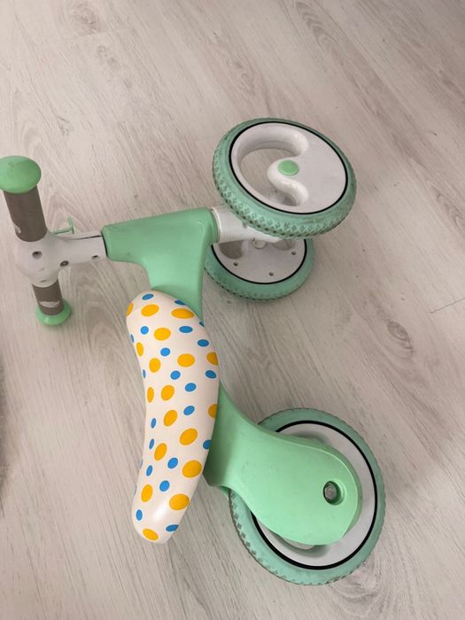 Bicicletă de echilibru