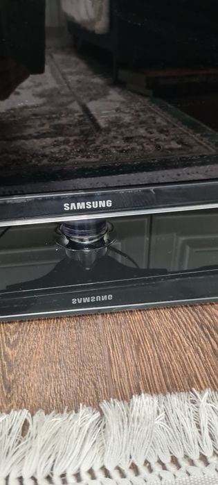 Телевизор SAMSUNG диагональ.110 см