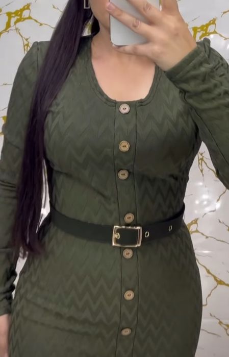 Женское утеплённое платье.