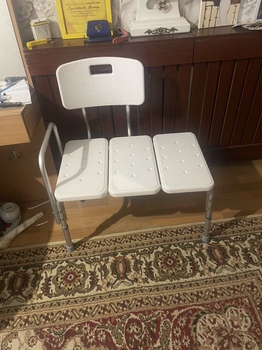 Стул доя ванной или в душевую