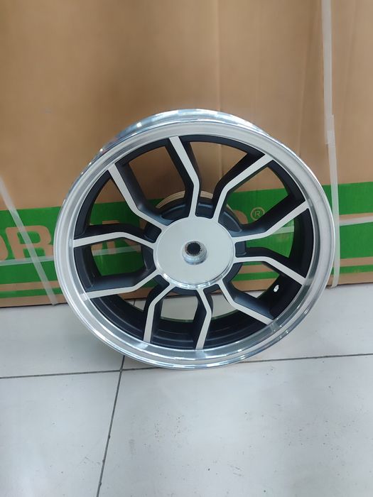 шины и диски для скутеров танк 150сс