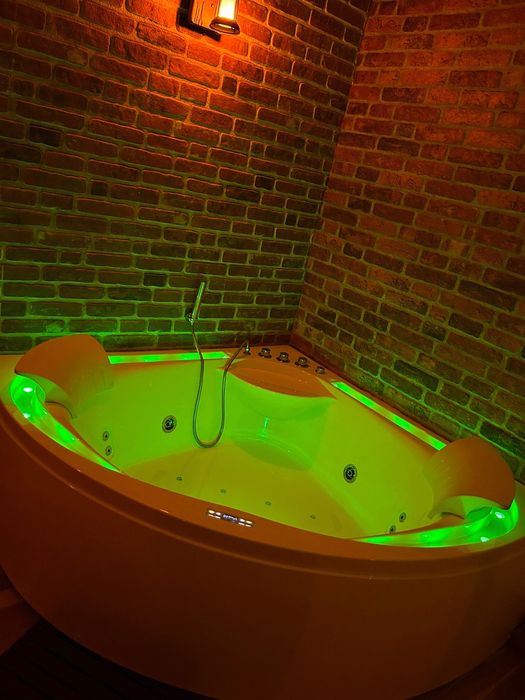 Camera love cu jacuzzi