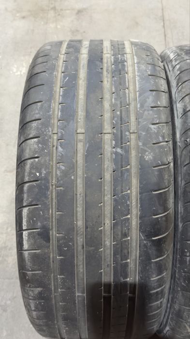 Goodyear Гуми 255/40/19