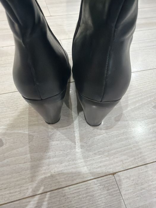 Продам высокие женские сапоги