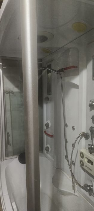 Продам душевую кабинку