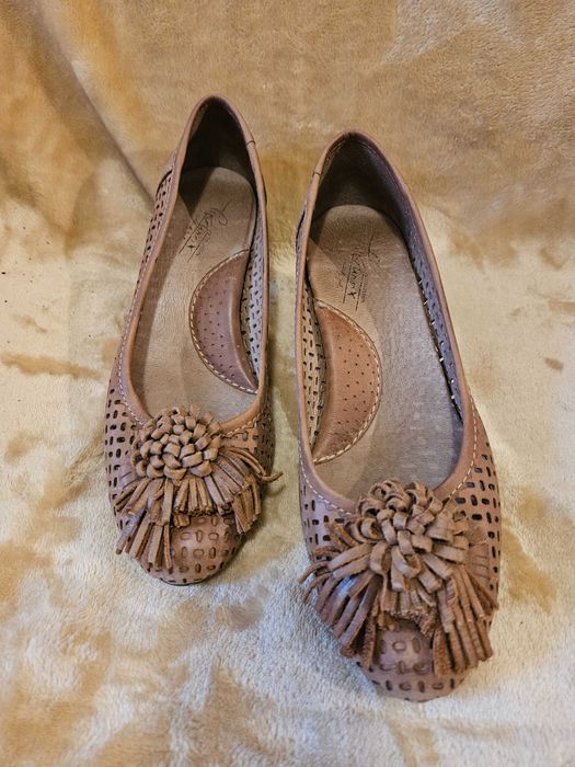 Pantofi eleganti piele perforata Pikolinos 39