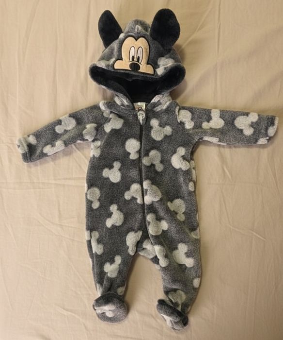 Лот дрехи бебе момче 0-3-6м.