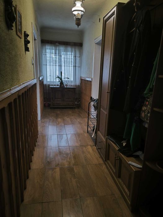 Apartament 3 camere, 74 mp utili + boxă 20 mp, central – Câmpulung Moldovenesc