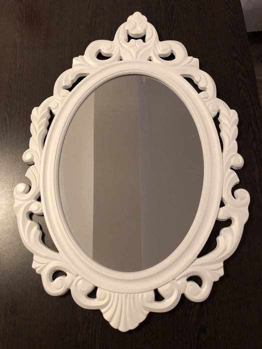 Oglinda ovala cu rama alba dimensiuni 48x56 cm pt nunta gatit mireasa