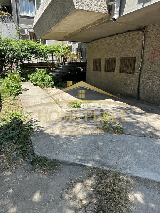 Продава се Тристаен апартамент в Варна, Централна поща - 133 кв.м за 1346 €/кв.м - Снимка #10